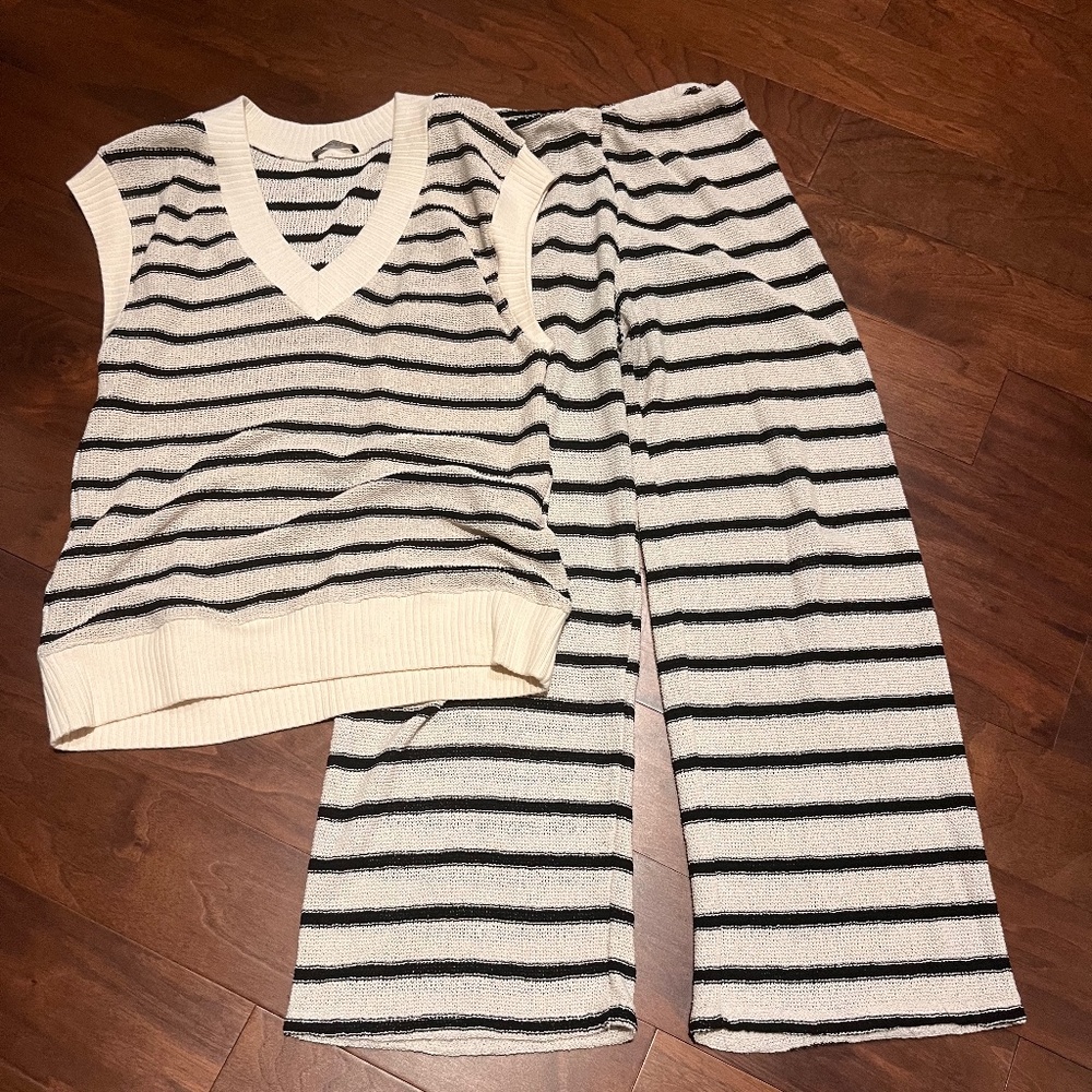 ZARA Black and white striped co ord knit set